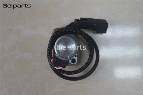 قطعات یدکی بیل مکانیکی Belparts کنترل پمپ هیدرولیک شیر پایلوت 702-21-57400 شیر برقی برای PC200-8 PC220-8 PC300-8